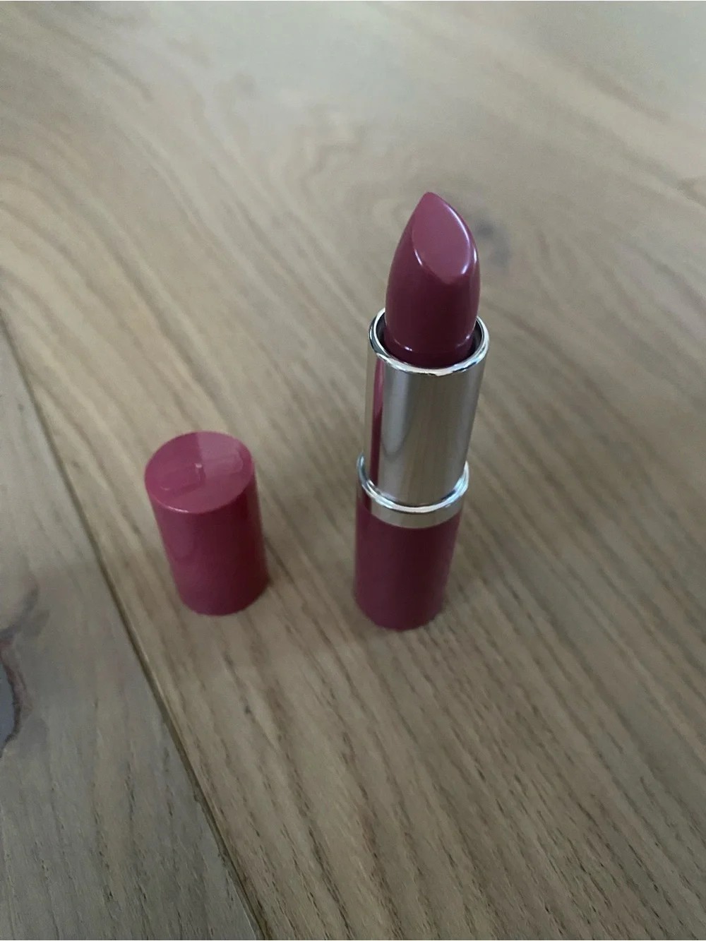 Clinique plum Pop Lipstick